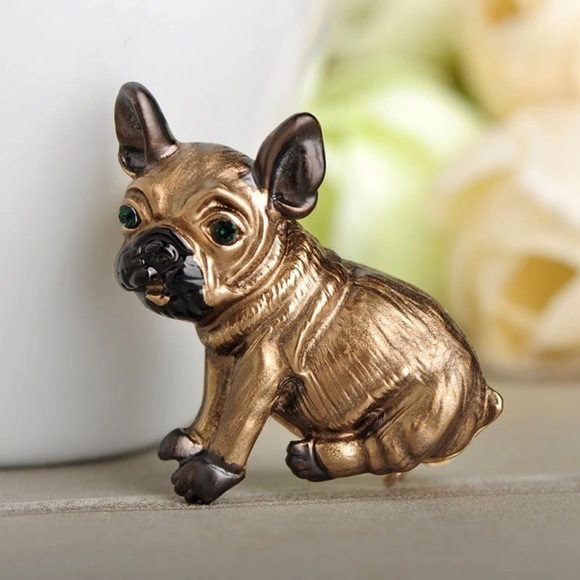 Jewelry - VQ Gold Pug Dog Brooch with Green Eyes